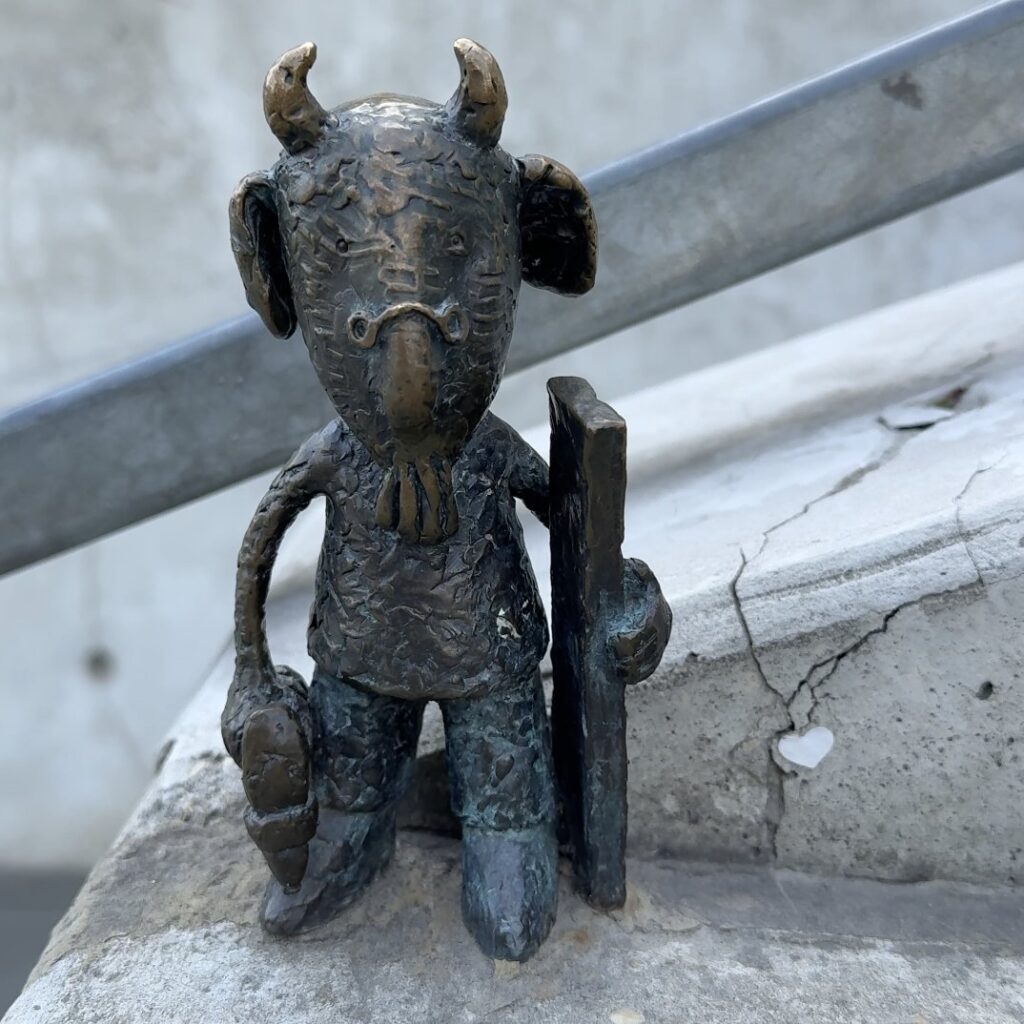Le mini-statue nascoste di Budapest